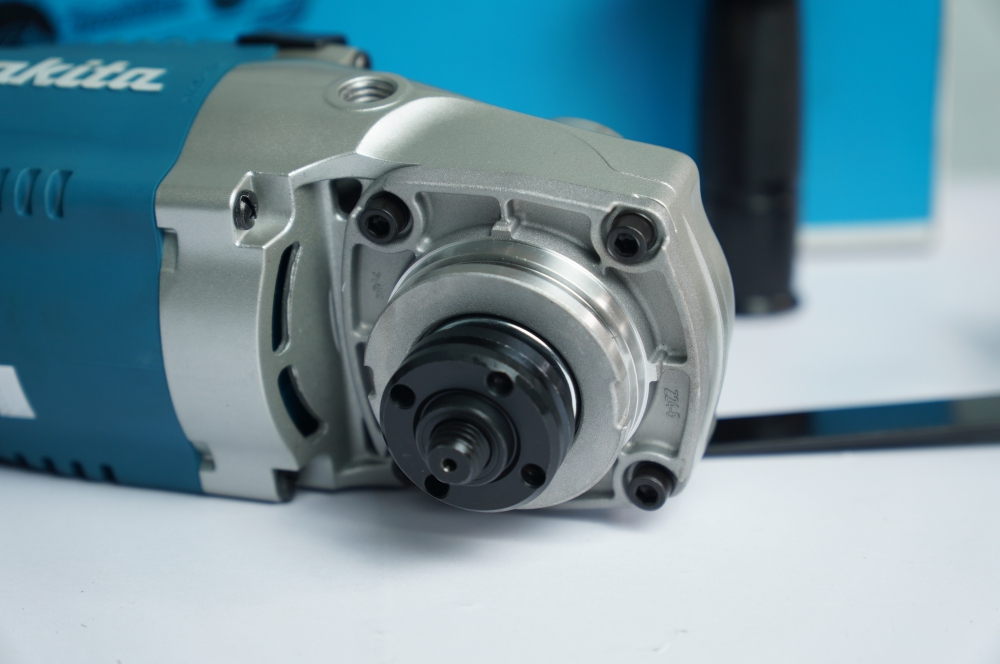 180mm-may-mai-goc-makita-ga7020-4_1686573390