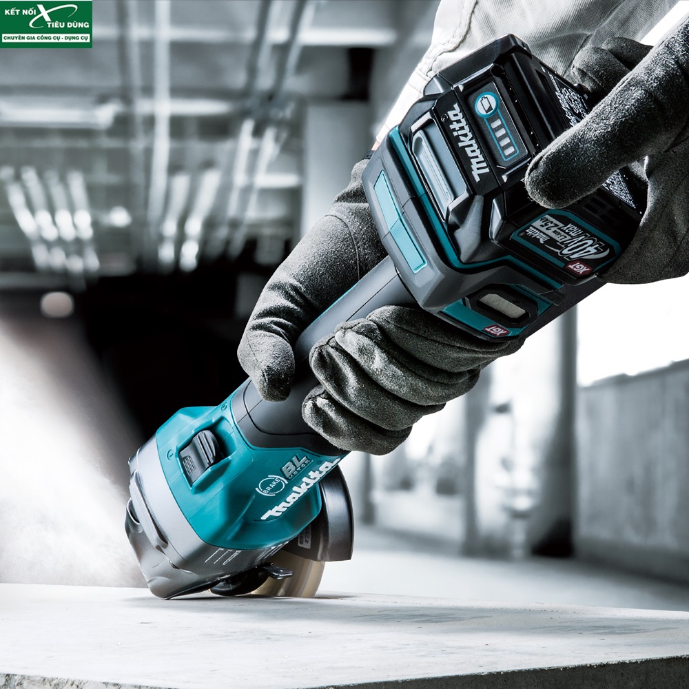 makita-ga003g-22