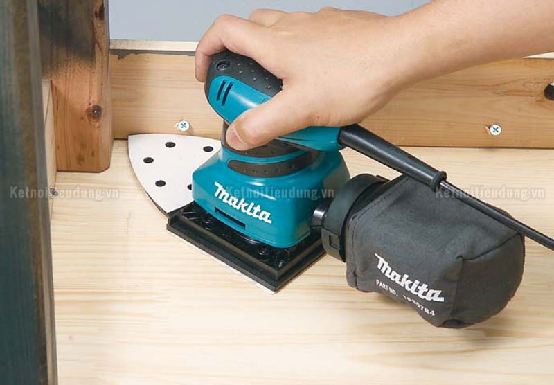 may-cha-nham-rung-makita-bo4556-chinh-hang-gia-re-4