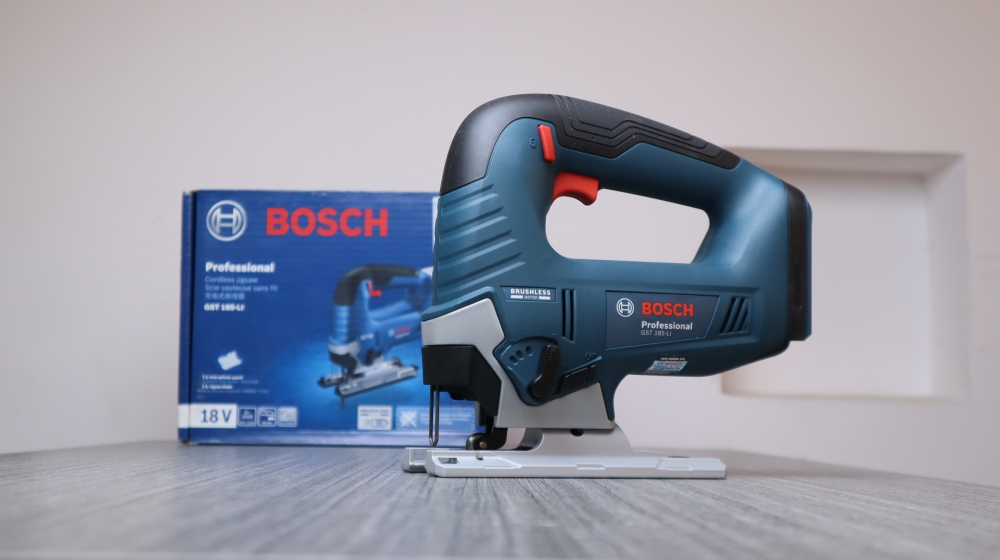may-cua-long-dung-pin-18v-bosch-gst-185-li-chua-pin-sac-2_1705567706