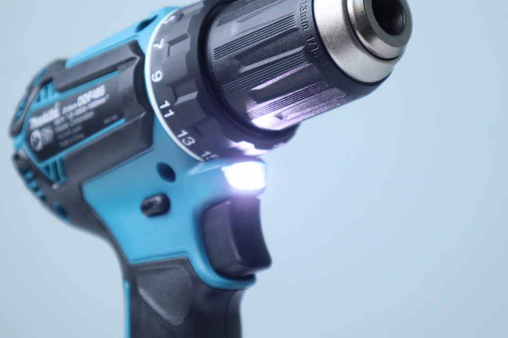 may-khoan-va-van-vit-dung-pin-makita-ddf485sfe-bl-18v-10_1688004369
