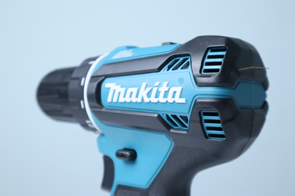 may-khoan-va-van-vit-dung-pin-makita-ddf485sfe-bl-18v-3_1688004367