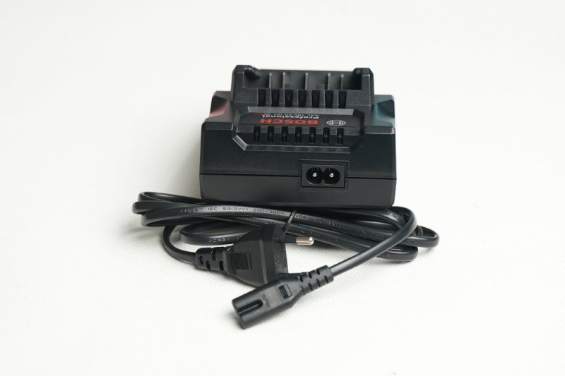 may-khoan-van-vit-dung-pin-18v-bosch-gsr-18v-52-2-pin-20ah-1-sac_10357_
