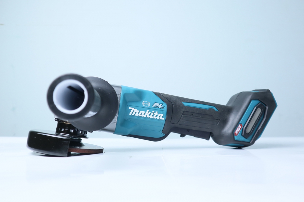 may-mai-goc-dung-pin-40v-xgt-makita-ga011gz_1688003282