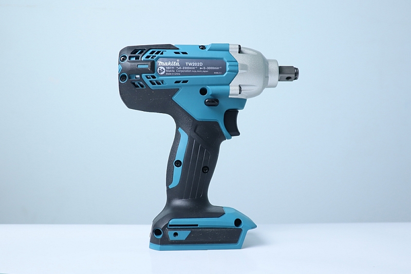 may-van-bu-long-dung-pin-18v-makita-tw202dz-chua-pin-sac_11736_