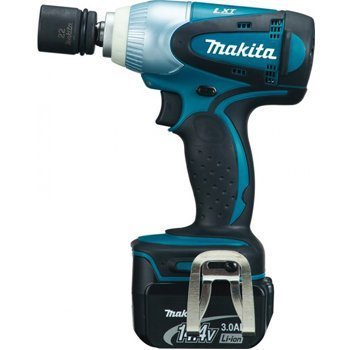 may-van-oc-chay-pin-makita-dtw250rfe-144v-1