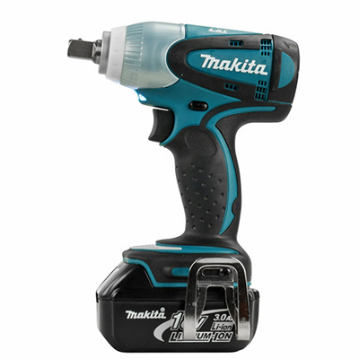 may-van-oc-chay-pin-makita-dtw251rfe