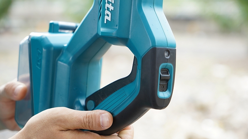 may-xit-rua-ap-luc-dung-pin-18v-makita-dhw180z01-chua-pin-sac_11845_