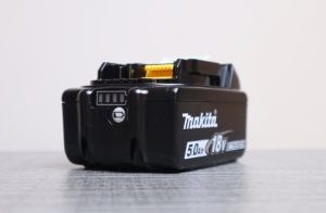 18V 5.0Ah Pin Makita BL1850B (197280-8)
