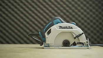 Máy cưa đĩa 185mm Makita HS7010