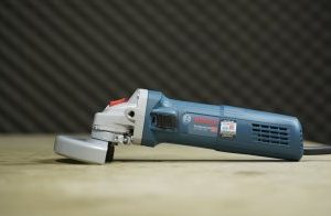 Máy mài góc Bosch GWS 900-125S (Điều chỉnh tốc độ)